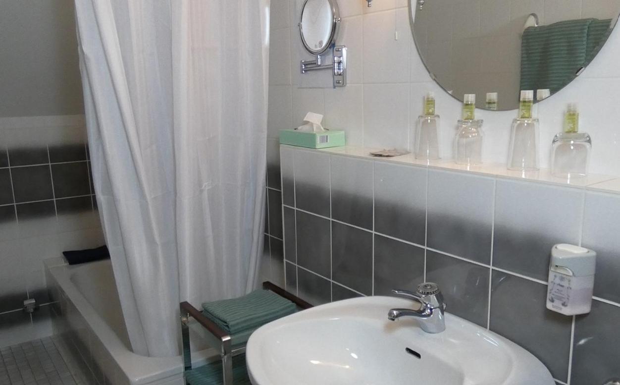 Zenner'S Landhotel Newel Екстер'єр фото