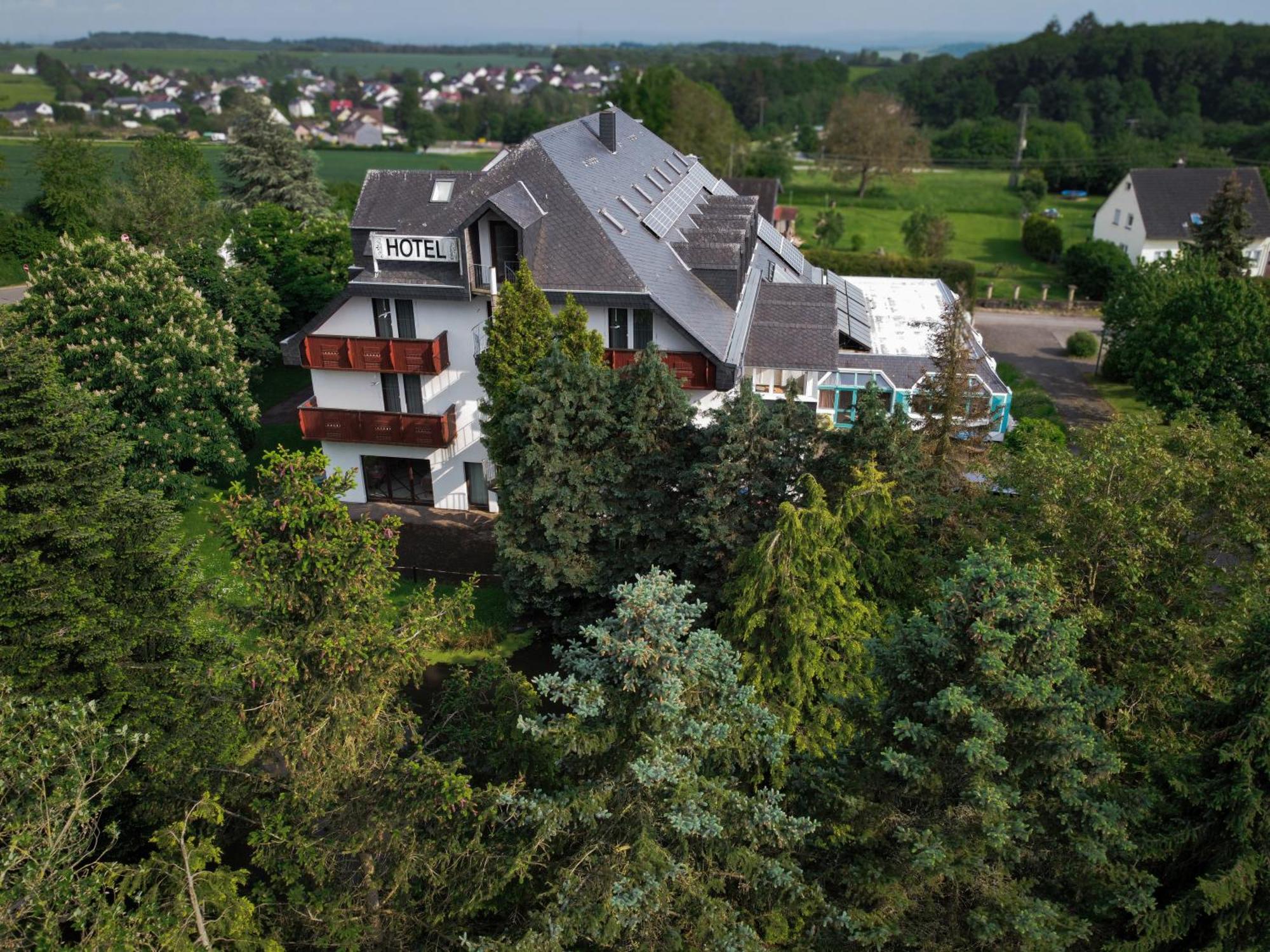 Zenner'S Landhotel Newel Екстер'єр фото